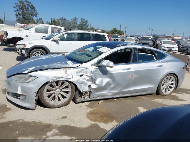 Tesla MODEL S 2018 5YJSA1E29JF262494 Image 13