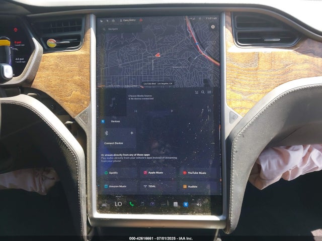 42616661 :رقم المزاد ، 5YJSA1E29JF262494 vin ، 2018 Tesla Model S مزاد بيع