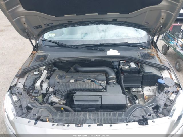2015 VOLVO S60 YV1612TB9F1302898 Photo 9