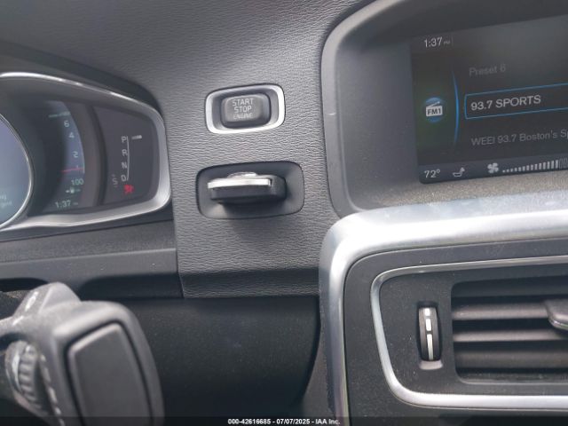2015 VOLVO S60 YV1612TB9F1302898 Photo 10
