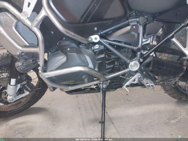 2022 BMW R 1250 WB10M1309N6E95857 Photo 8
