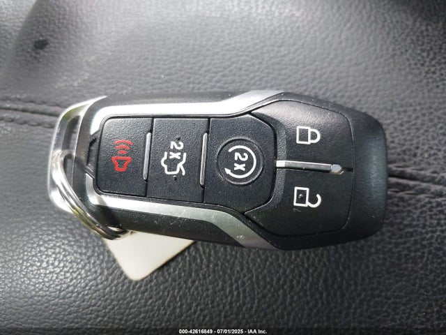 1FA6P8AM9G5241273 Ford Mustang