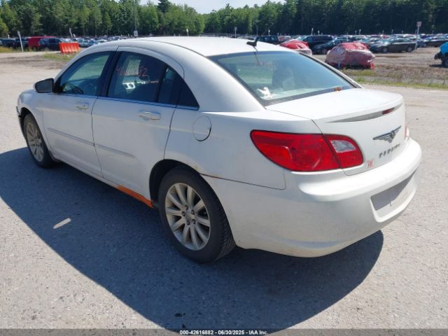 2010 CHRYSLER SEBRING 1C3CC5FD9AN199621 Photo 2