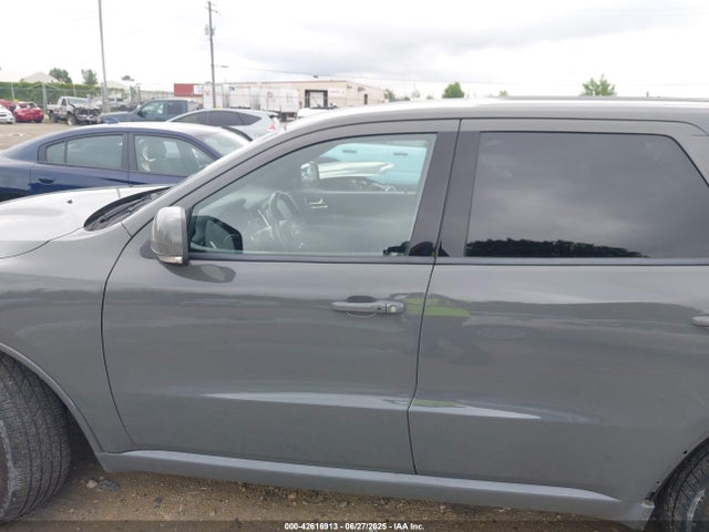 1C4SDJCT6KC744874 Dodge 2019