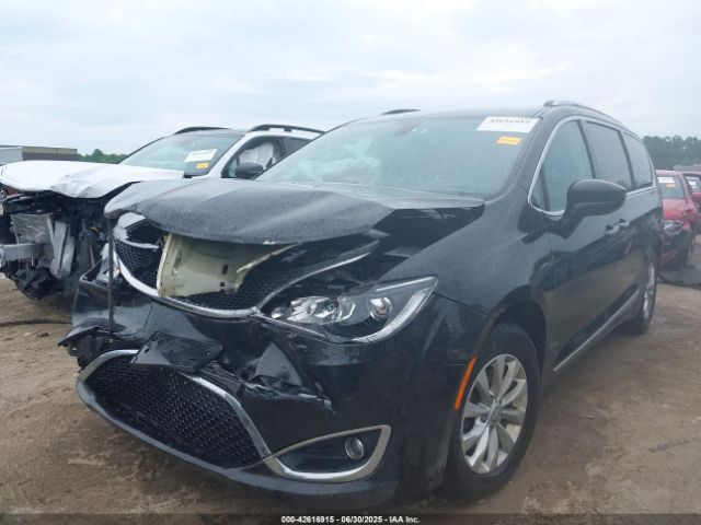 2019 CHRYSLER PACIFICA 2C4RC1BG1KR629645 Photo 1