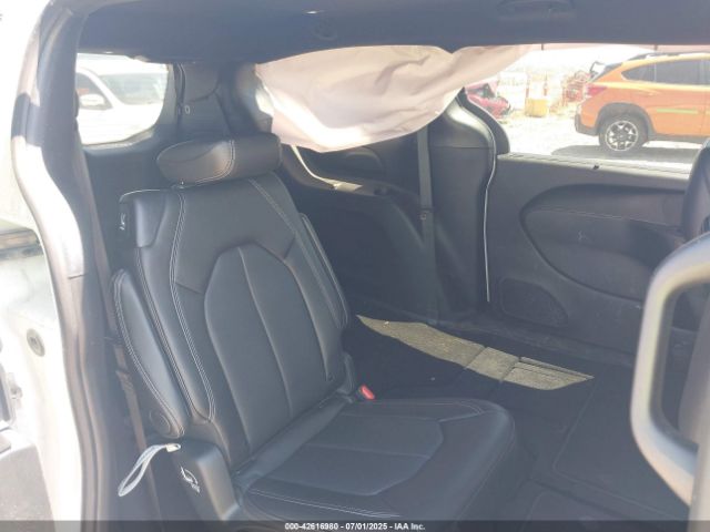 2C4RC1BG8SR554880 Chrysler 2025