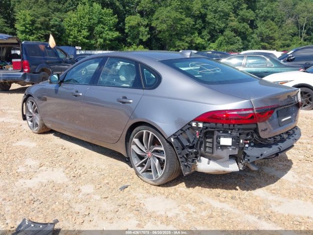 2021 JAGUAR XF SAJBG4FX7MCY88459 Photo 2