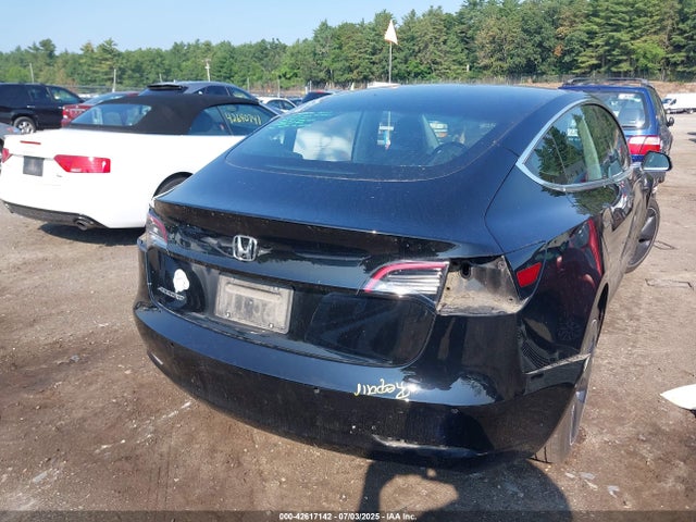 5YJ3E1EA1KF313469 Tesla MODEL 3