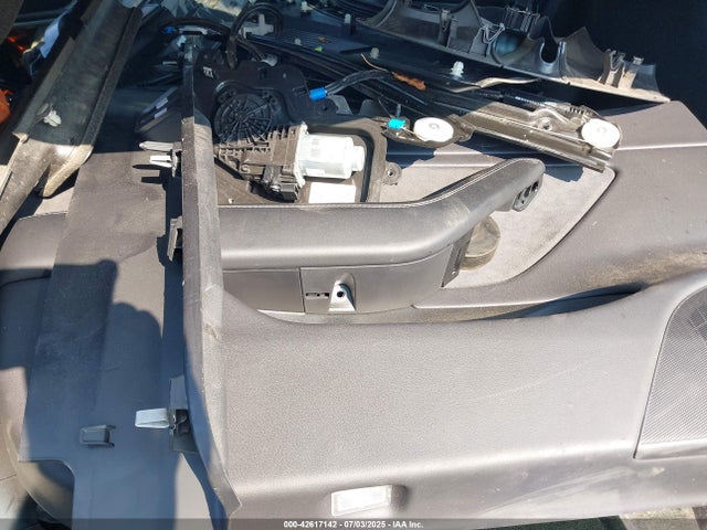 5YJ3E1EA1KF313469 Tesla MODEL 3