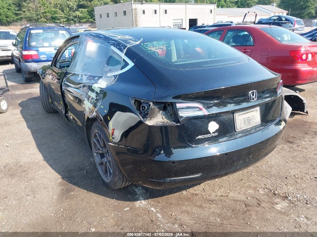 2019 TESLA MODEL 3 5YJ3E1EA1KF313469 Photo 2