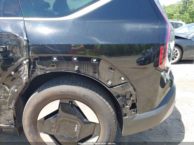KNDAFFS58R6046197 KIA ev9