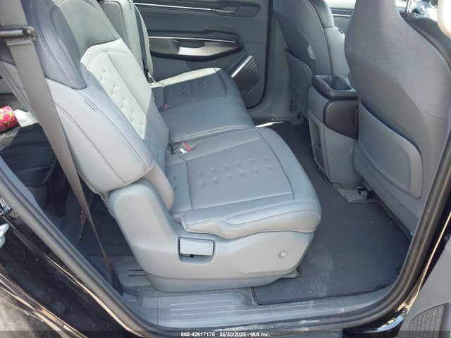 KNDAFFS58R6046197 KIA ev9