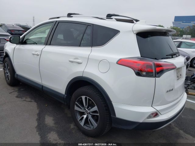 2016 TOYOTA RAV4 JTMWFREV2GJ092895 Photo 2