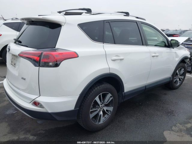 2016 TOYOTA RAV4 JTMWFREV2GJ092895 Photo 3