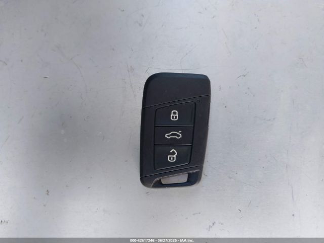 3VWC57BUXMM046247 Volkswagen tsi