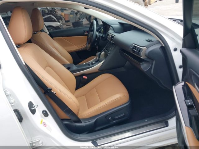2019 LEXUS IS 300 JTHBA1D25K5088670 Photo 4