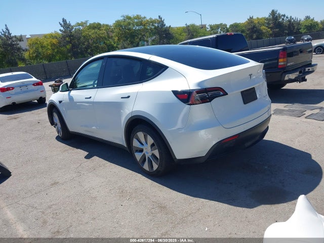 2021 TESLA MODEL Y 5YJYGDEE4MF173084 Photo 2