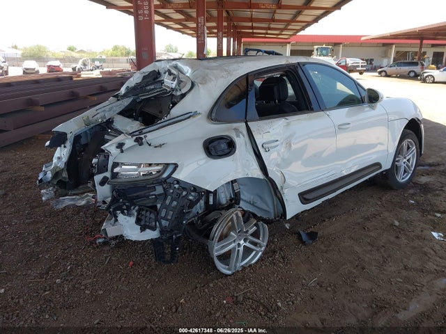 Porsche 2024 2024 WP1AA2A55RLB16232 Image 18