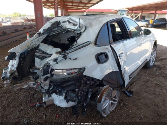 2024 PORSCHE MACAN WP1AA2A55RLB16232 Photo 3