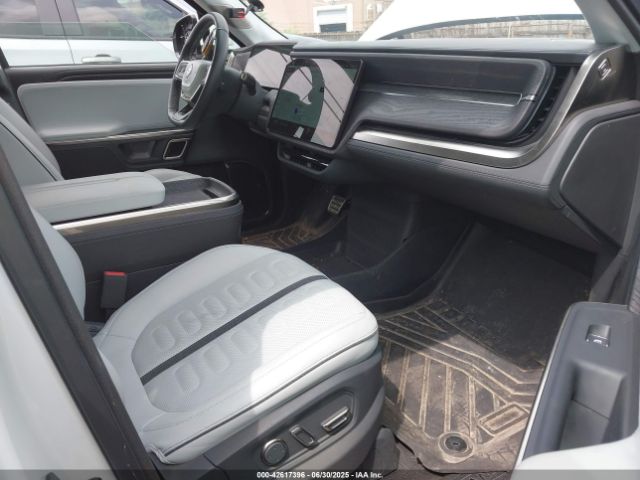 2023 RIVIAN R1T 7FCTGAAA5PN023786 Photo 4