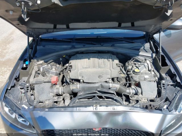 2017 JAGUAR F-PACE SADCJ2BV0HA890346 Photo 9