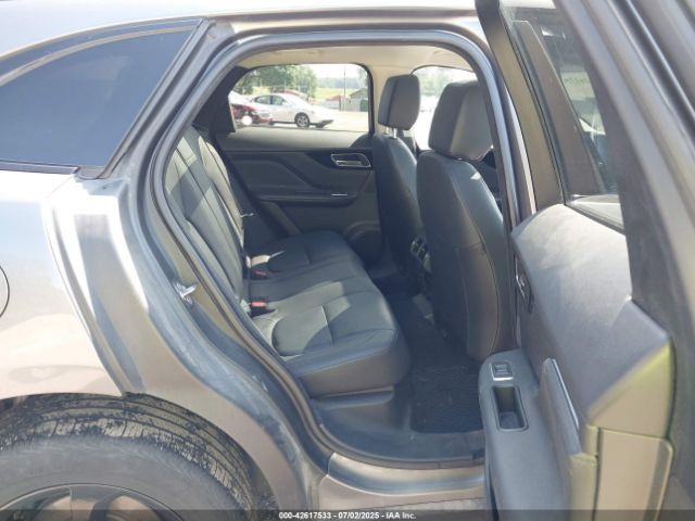 2017 JAGUAR F-PACE SADCJ2BV0HA890346 Photo 7