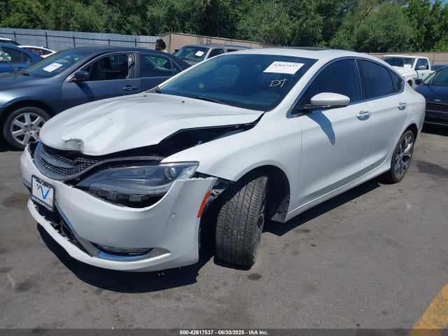 1C3CCCCG2FN625546 Chrysler 2015