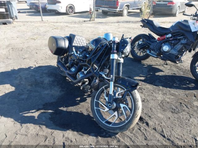 2018 HARLEY-DAVIDSON FLSB 1HD1YMJ69JC031110