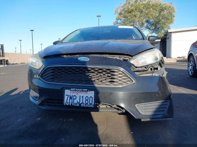 Ford Focus 2015 1FADP3F22FL348788 Image 6