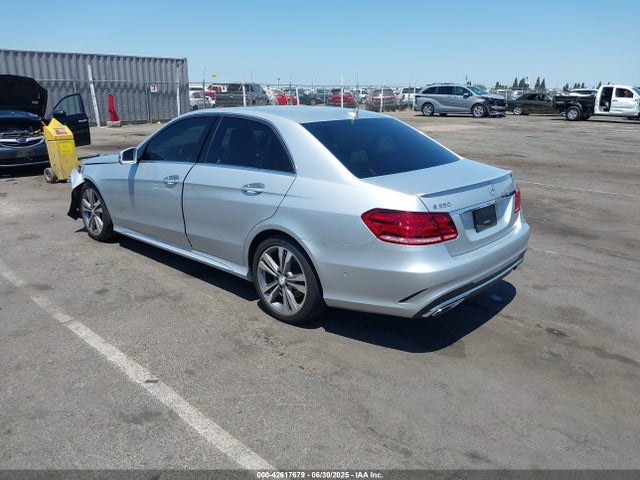 WDDHF5KB6GB250568 Mercedes-Benz E-Class