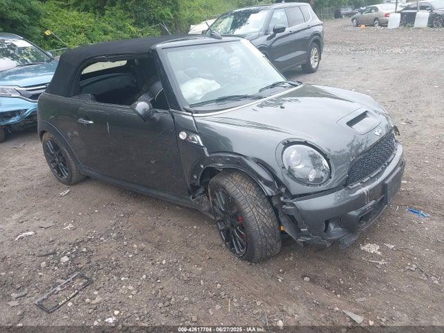 2015 MINI CONVERTIBLE WMWZP3C53FT708047 Photo 0