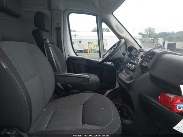2018 RAM PROMASTER 2500 3C6TRVDG3JE134881 Photo 4