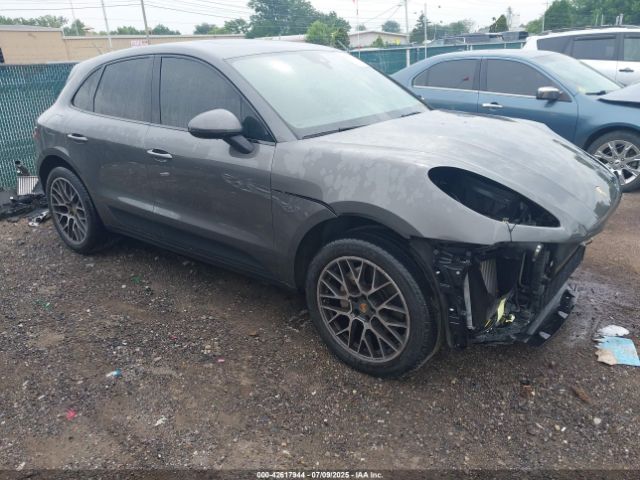 2017 PORSCHE MACAN WP1AB2A5XHLB17548 Photo 0