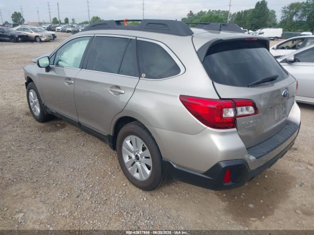 2019 SUBARU OUTBACK 4S4BSAFC3K3307704 Photo 2