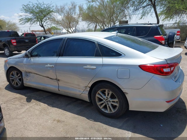 Hyundai SONATA SE 2015 5NPE24AF4FH181674 Image 14