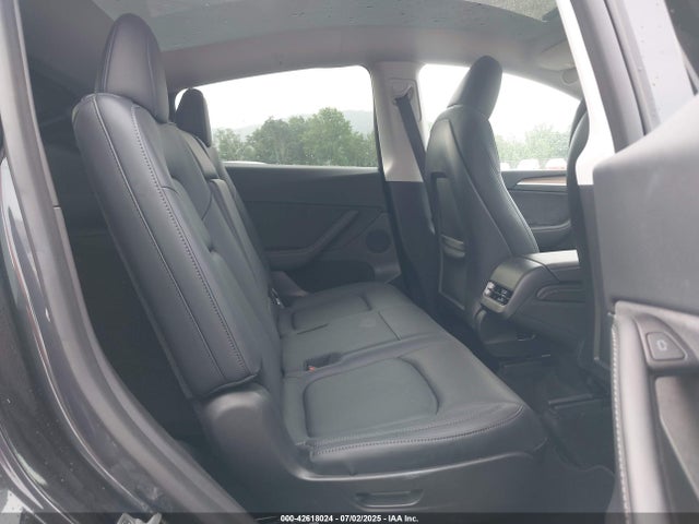 2024 TESLA MODEL Y 7SAYGAEE1RF018713 Photo 7