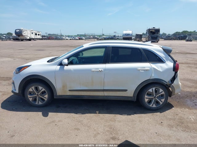 KIA Niro 2022 KNDCC3LG2N5147350 Image 14