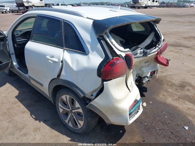 KIA Niro 2022 KNDCC3LG2N5147350 Image 6