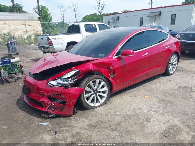 2018 TESLA MODEL 3 5YJ3E1EB9JF087933 Photo 1