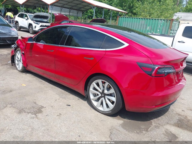 2018 TESLA MODEL 3 5YJ3E1EB9JF087933 Photo 2