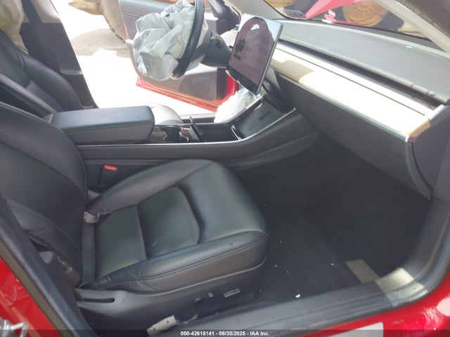 2018 TESLA MODEL 3 5YJ3E1EB9JF087933 Photo 4