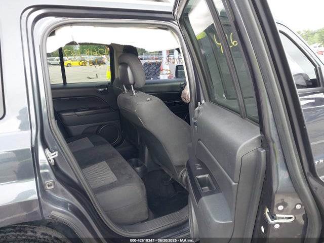 Jeep 2015 2015 1C4NJPBA5FD190638 Image 8