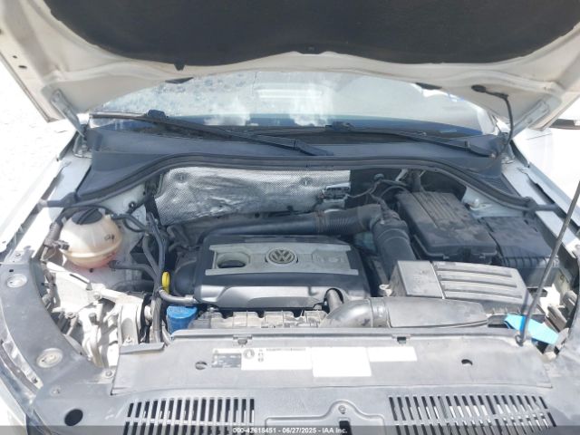 WVGAV7AX6FW529397 Volkswagen 2015