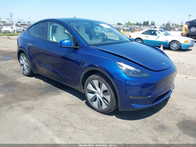 2023 TESLA MODEL Y 7SAYGDEEXPF892427 Photo 0