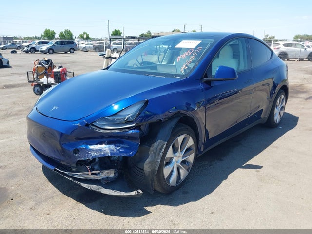 2023 TESLA MODEL Y 7SAYGDEEXPF892427 Photo 1