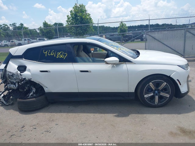 WB523CF06SCS88211 BMW Ix