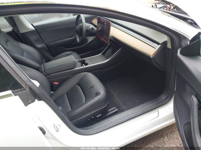 5YJ3E1EA7LF793065 Tesla MODEL 3