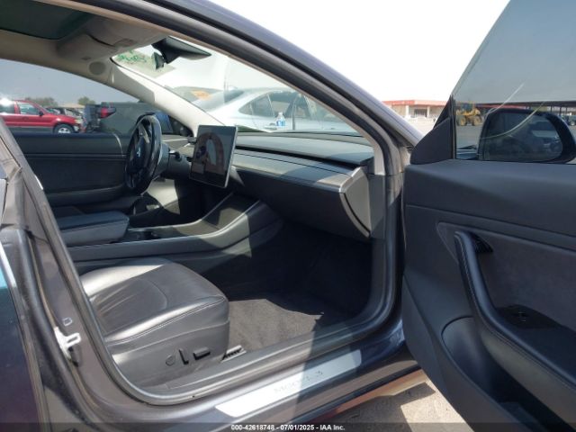 2017 TESLA MODEL 3 5YJ3E1EA2HF001296 Photo 4