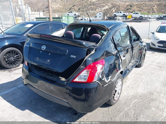 3N1CN7AP6JL811005 Nissan 2018