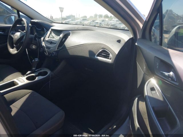 2018 CHEVROLET CRUZE 1G1BC5SM6J7182575 Photo 4